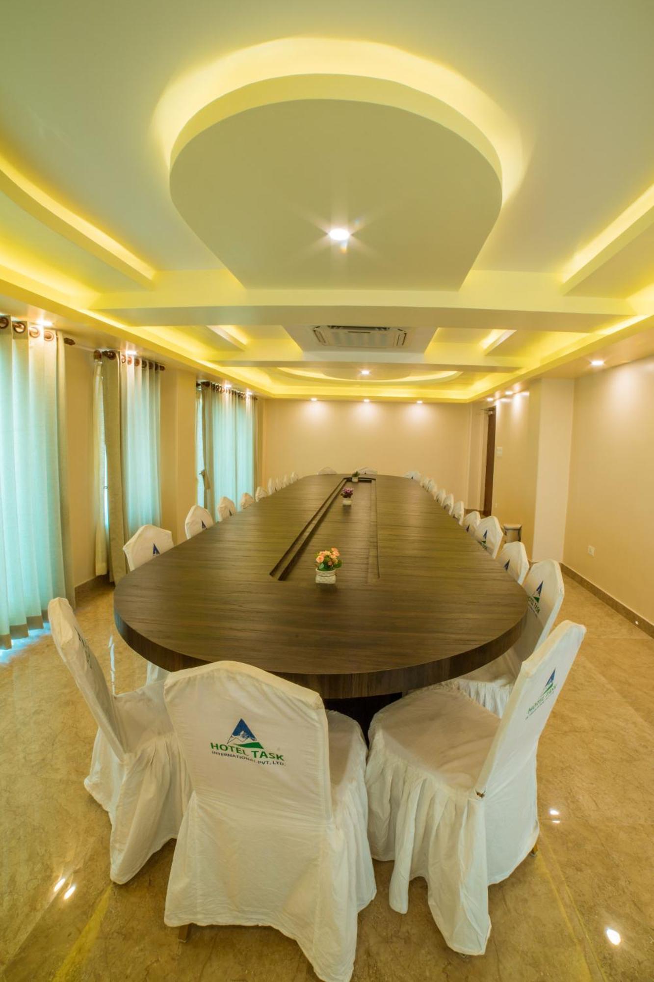 Hotel Task International بوكْرا المظهر الخارجي الصورة